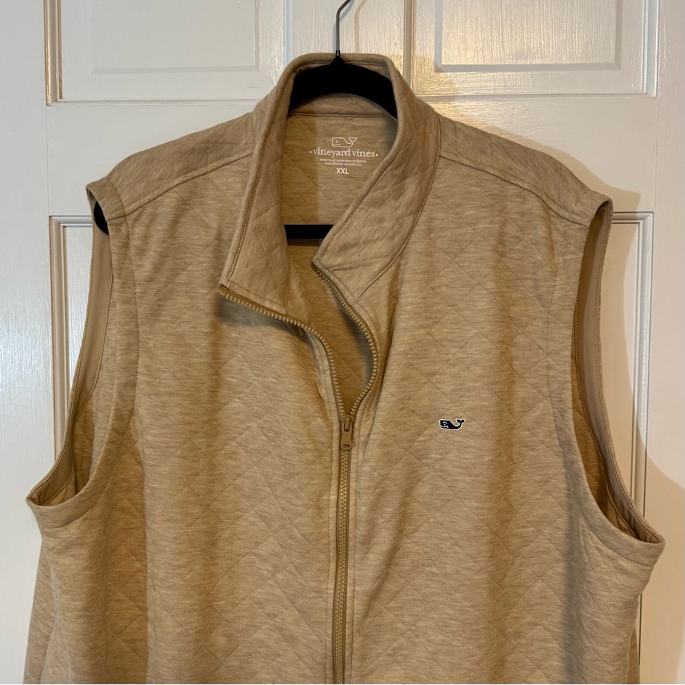 Vineyard Vines | Men’s Quilted Vest, Tan Color, Size XXL - NWT - Picture 2 of 6